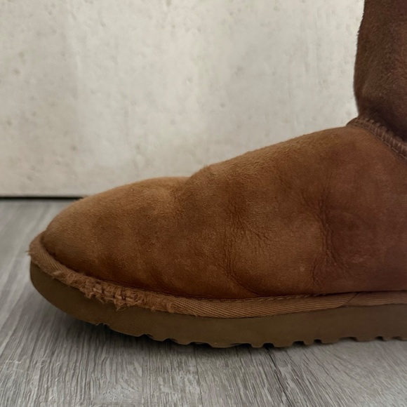 UGG Women’s Classic Short  Boots Chestnut Size 8 Fall Winter Cozy - Picture 9 of 11